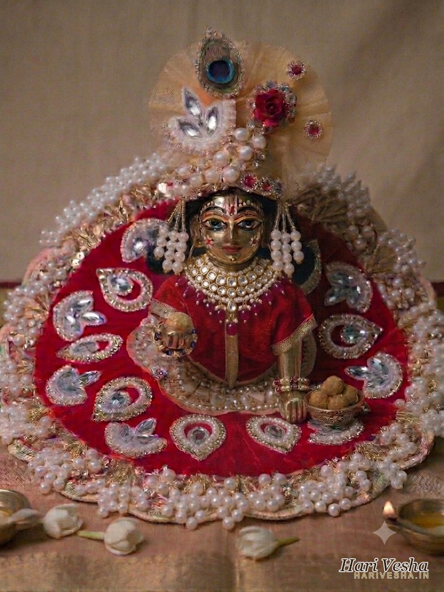 Laal Chandi Keri Poshak